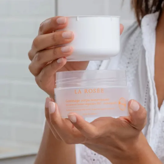 La Rosée Gommage Corps Nourrissant Vegan Recharge 200g La Rosée Gommage Corps Nourrissant Vegan Recharge 200g