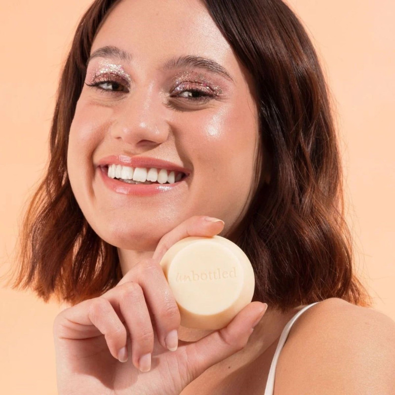 Unbottled Démaquillant Efface Tout Solide