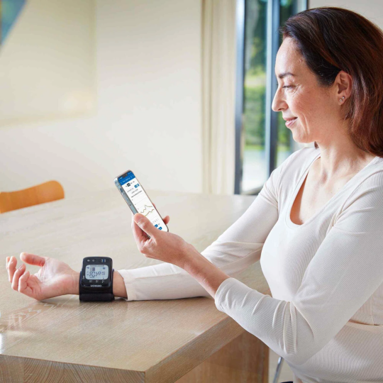 Omron Tensiomètre Poignet RS7 Intelli IT Omron Tensiomètre Poignet RS7 Intelli IT